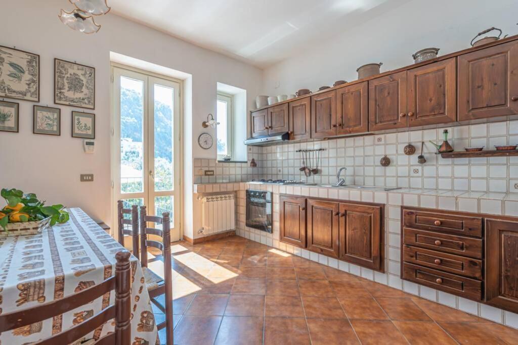 شقة Casa Gege', For Up To 5 Guests, Shared Pool, Sorrento Center المظهر الخارجي الصورة